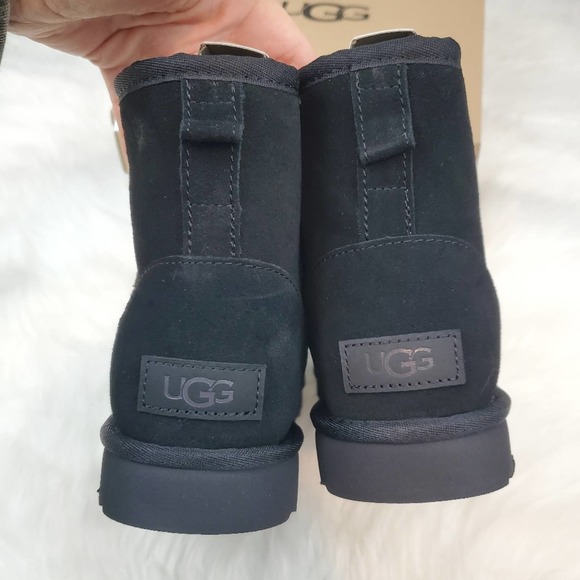 UGG Size 7 Black Genuine Sheepskin Mini Stud II Short Boots NIB - Picture 3 of 10
